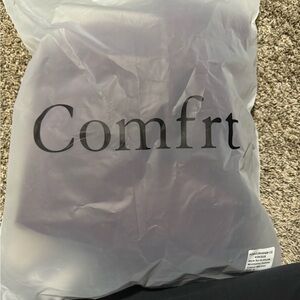 Comfrt Women's Purple Hoodie